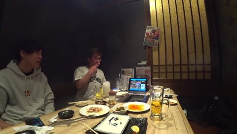 喫煙中の釈迦のマネ