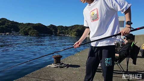 魚に怯える山本くん