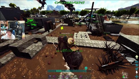 激戦の中騒ぐ民草を見つめるお祭り男ヤマ