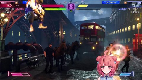 コメチラして嬉しそうなあかりん