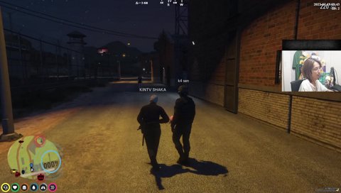 刑務作業中のモンキー