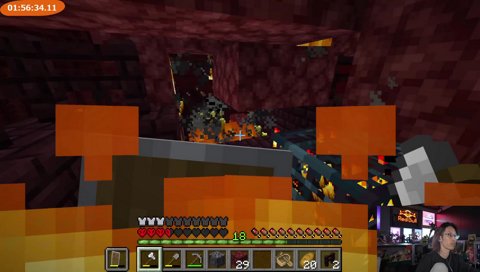 ラーメン屋になだれ込むブレイズ