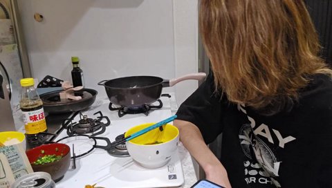 さささんってしゃぶしゃぶもナイフとフォークで食うのかな？