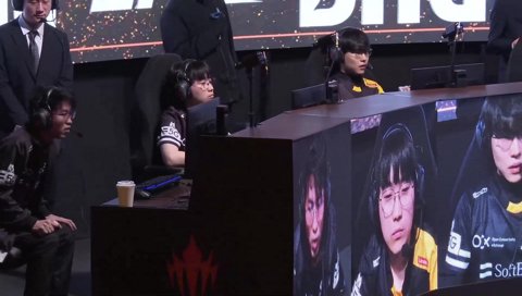 eyesさん「責任をもって毒を吐く」