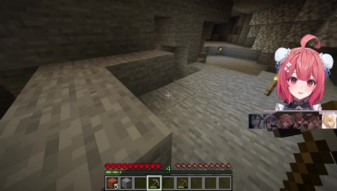 角が折れかけるあかりん