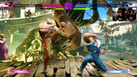 耳元でサマソ！！！