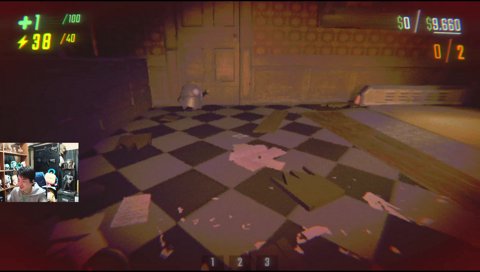 前転して花瓶を割るキッズ