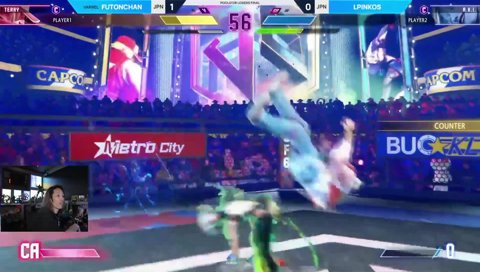 立ち上がった時の顔が完全にアレ