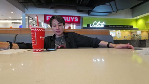 「去年はさ～ぜろすとと誰だっけな…」