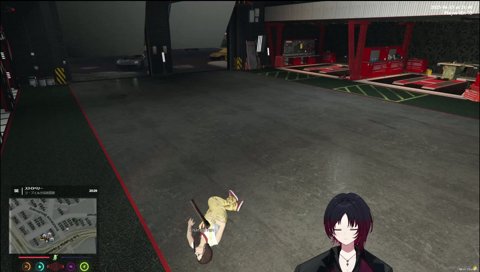 し、しんでる…