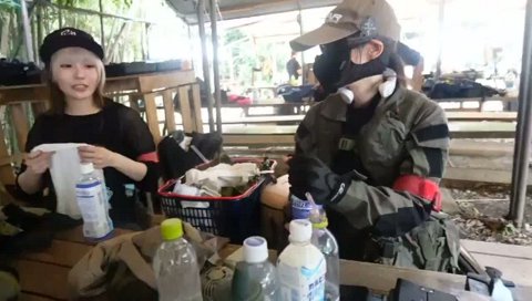 谷間を見せるまにょちる