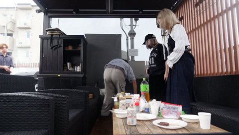 サービスショットを期待する都築