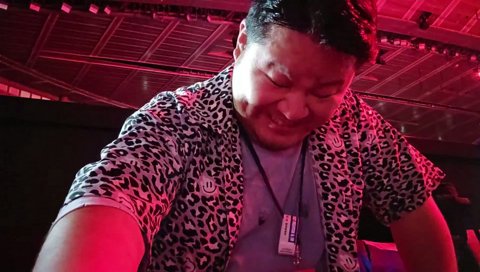 ファン対応中らいさま