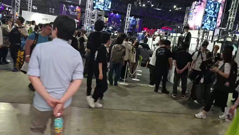 Kami-(?) spotted with tired-face Hendy