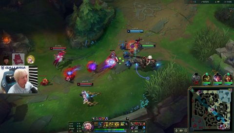 このゲームは左ほほを殴られたら右ほほを殴り返さないといけない