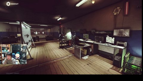 中の人透けてますよ