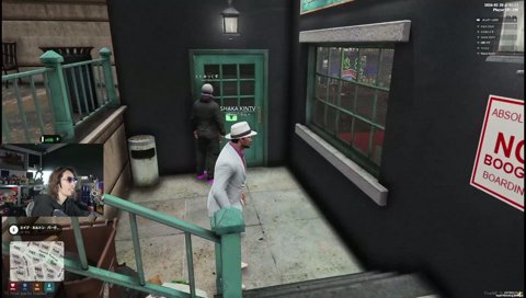 まさかのそっち側