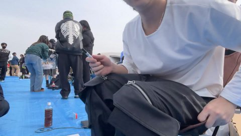 ありけんから借りパクしたありけんのシャツ