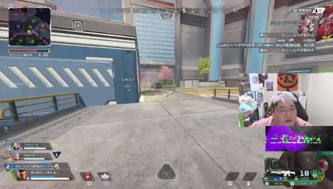 け「どうやって開けるんだ？」→ く「蹴るんだよ！！！」