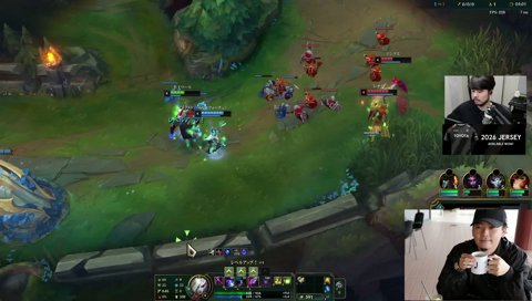 👏👏👏👏あっ間違えて自分で手叩いちゃった