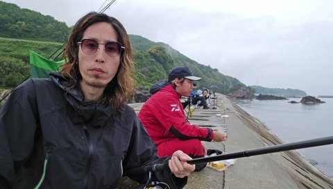 🕶️