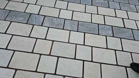 なんかつけられたスキンらいじん