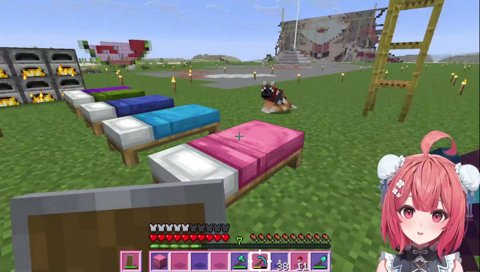 はなび作のベッドに喜ぶあかりん