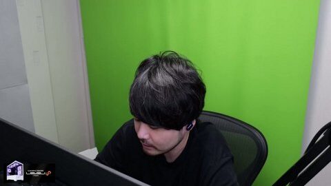 Thumb 0000000000 480x272 2290