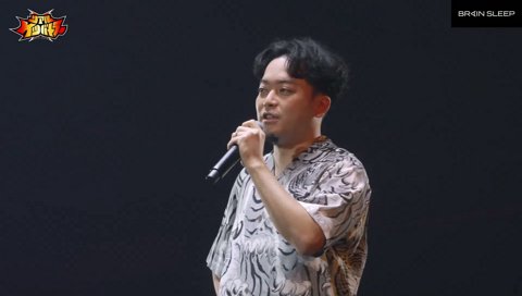 ふぉい「うん、ち漏らしさせてやりますわ」
